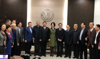 俄罗斯文化中心主任与欧美同学会、留苏分会领导 Руководитель Российского культурного центра с руководством КАВЕА и КАВС