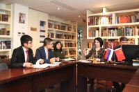 工作会谈期间В ходе рабочей встречи