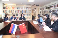 会谈中 В ходе встречи