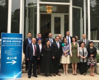 与会人士合影 Общее фото участников мероприятия