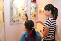 中心来宾观展期间 Посетители РКЦ во время выставки